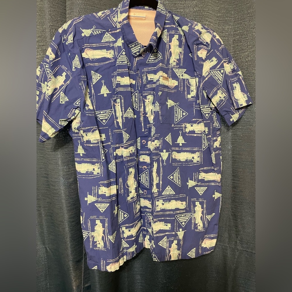 Columbia fishing shirt-men’s small